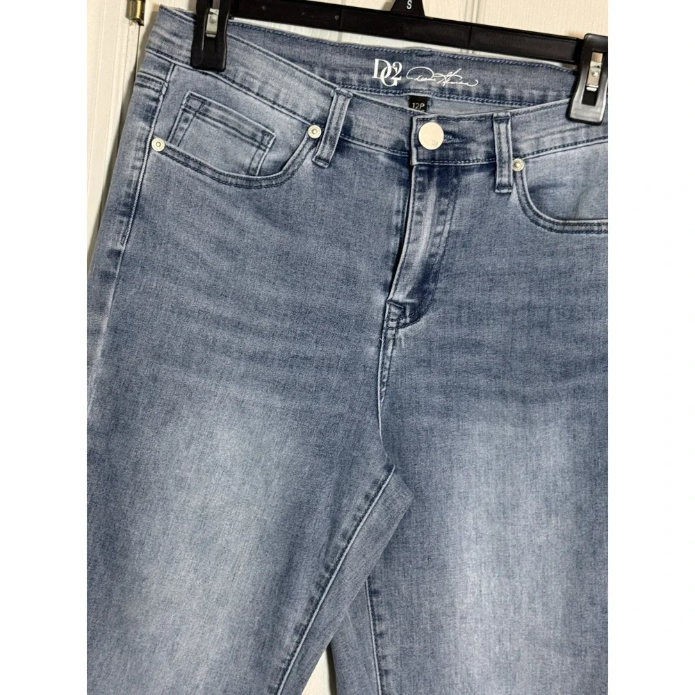 DG2 Diane Gilman New Classic Stretch Light Wash Straight Leg Jeans, 12P